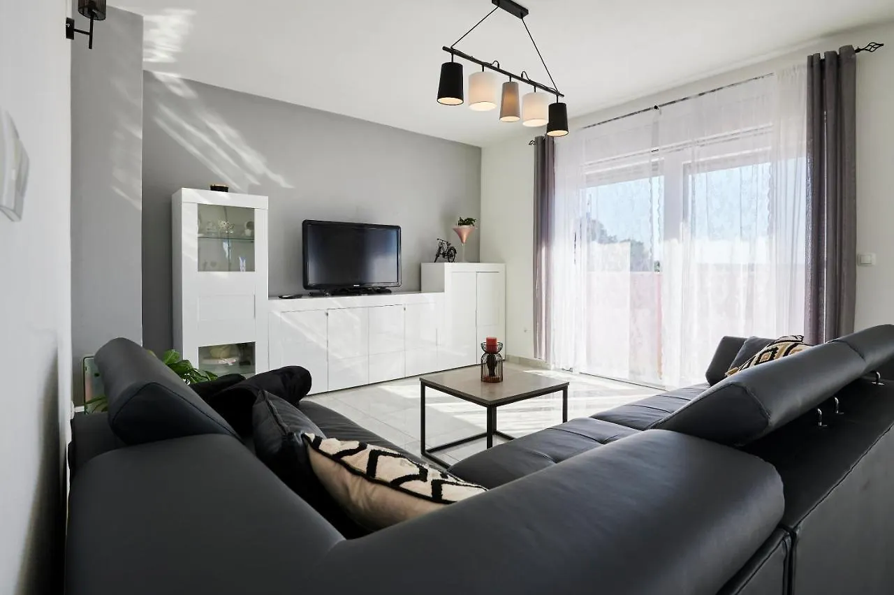 Tinel Apartment Trogir