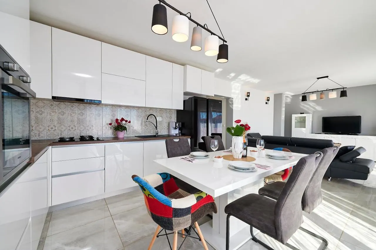 Tinel Apartment Trogir Croatia