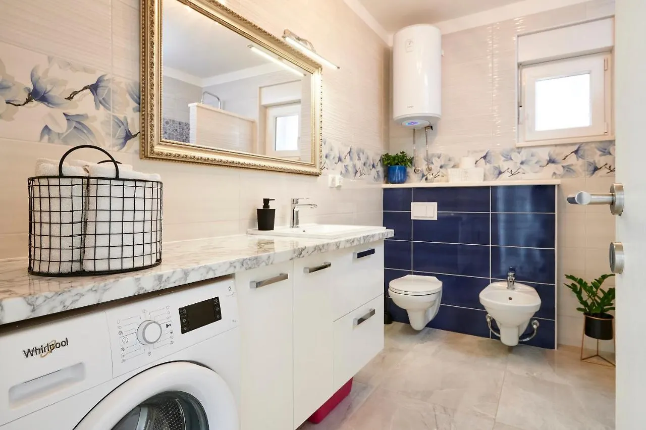 Tinel Apartment Trogir