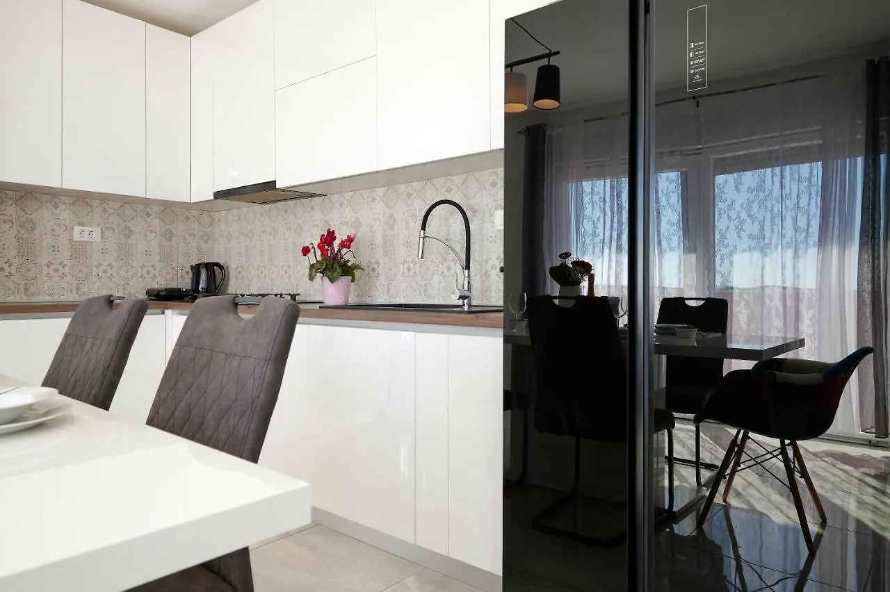 Tinel Apartment Trogir